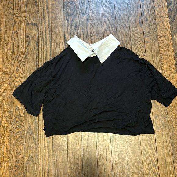 Collard Crop Top - Picture 1 of 3